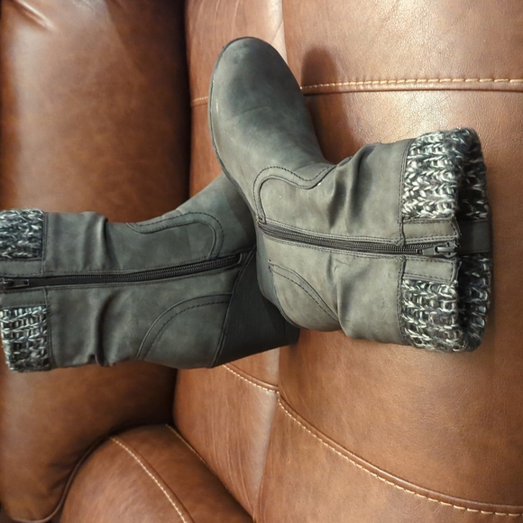 Ingaro Destress Grey Ankle Boots - Picture 9 of 11